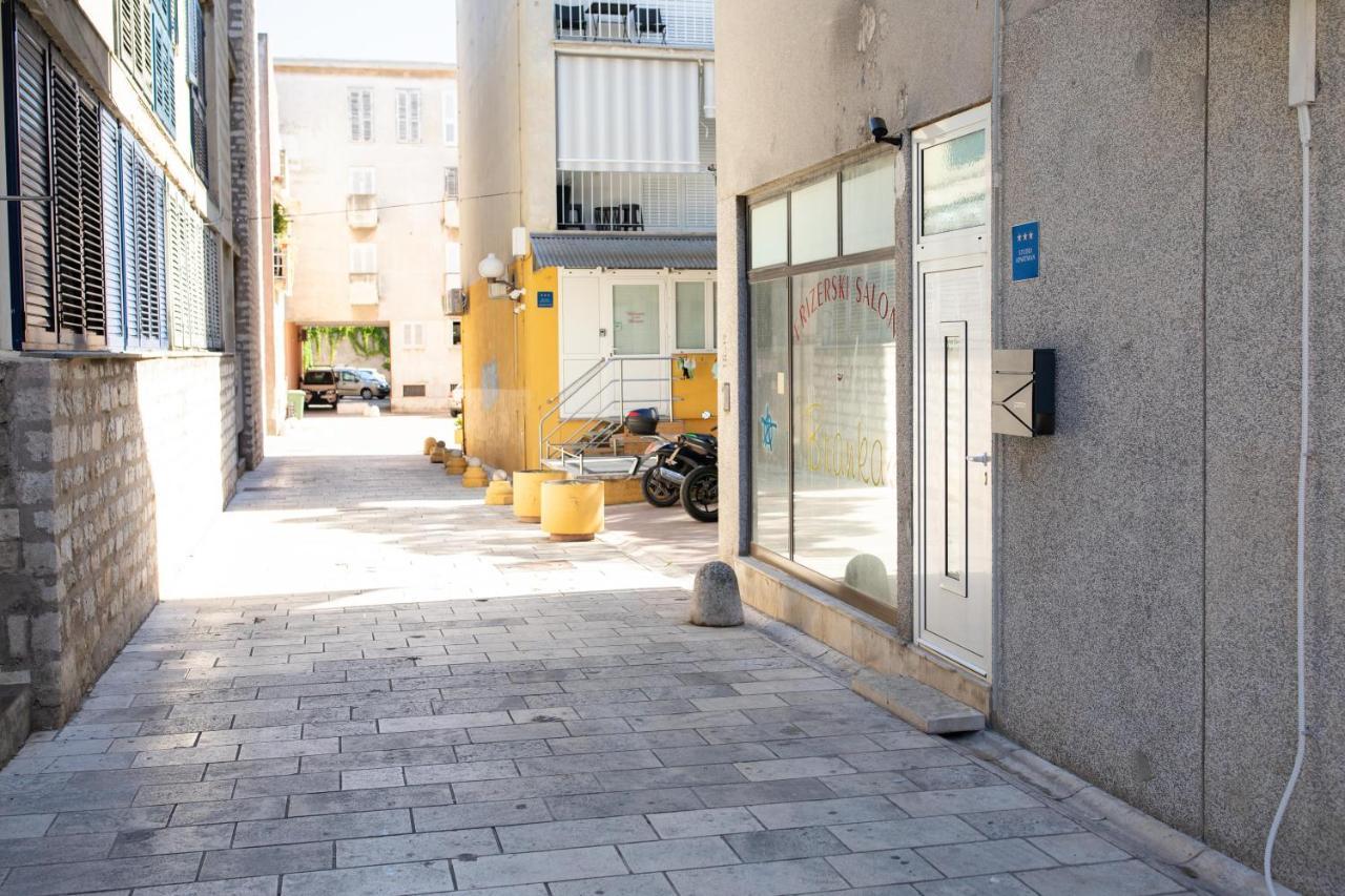 Susur - By Hoxilis Apartment Zadar Bagian luar foto